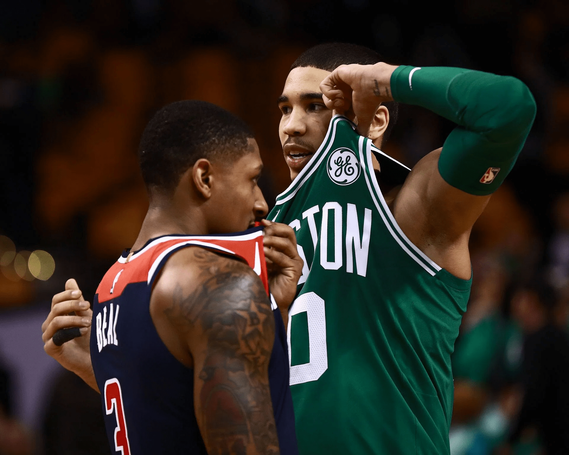 赛地聚焦：NBA常规赛加时末段热度飙升；华盛顿奇才遗憾出局；话题不断；年轻球员得到机会的简单介绍